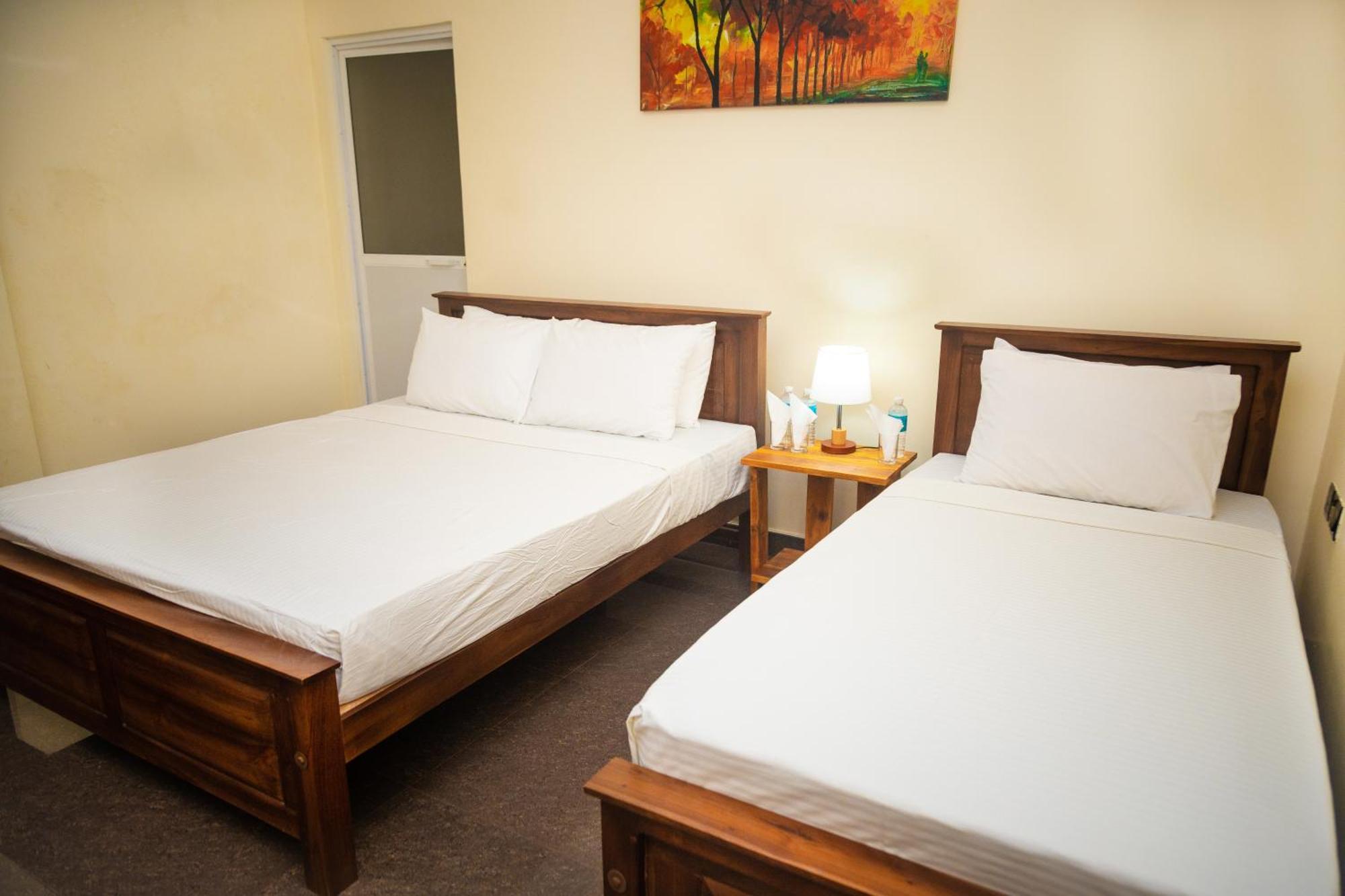 Marathona Tourist Resort - Anuradhapura Eksteriør bilde